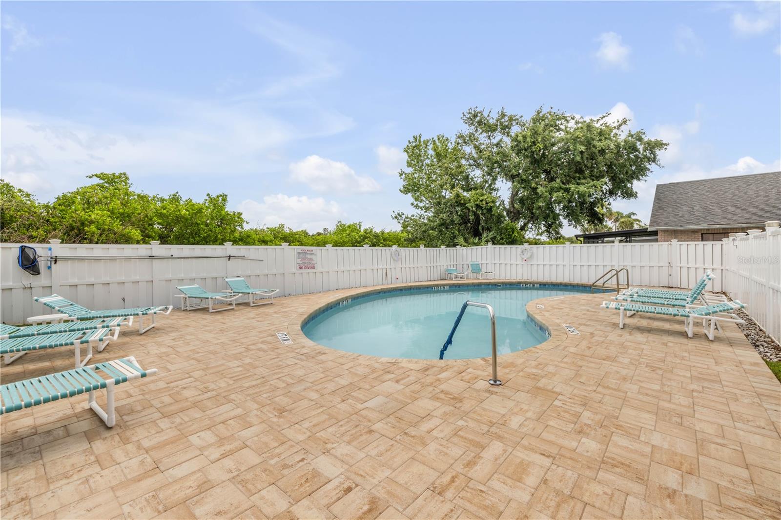 Image 42 of 44 For 682 Middlebury Loop