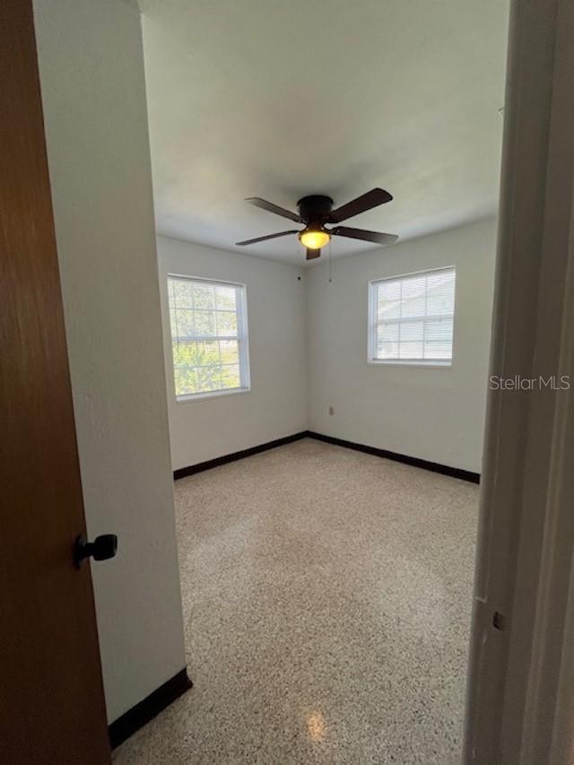 Image 12 of 30 For 408 Oak Street