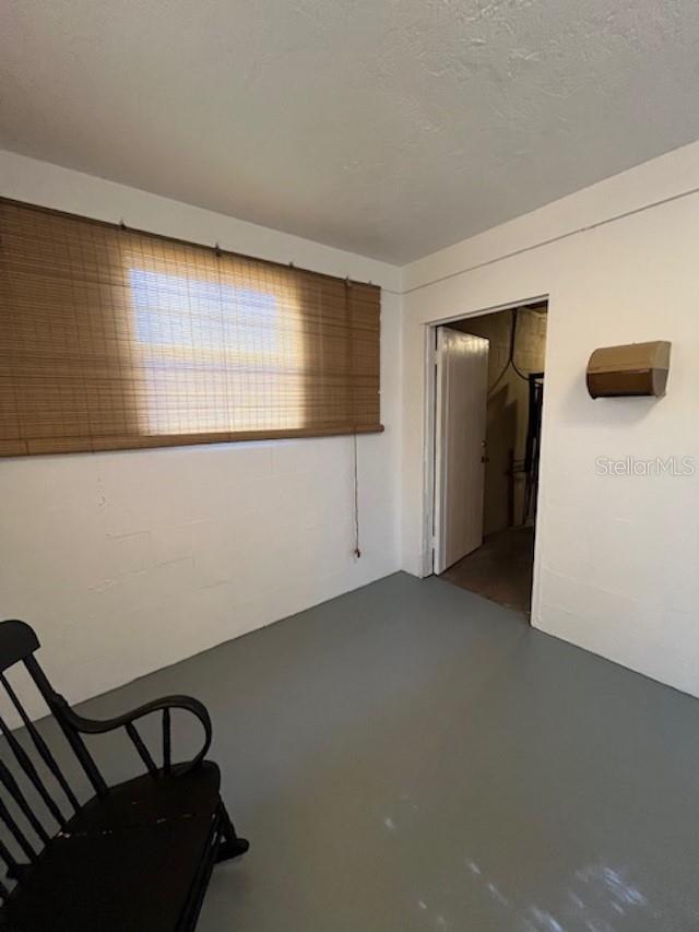 Image 21 of 30 For 408 Oak Street