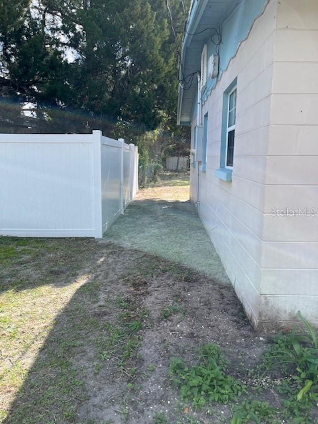 Image 29 of 30 For 408 Oak Street