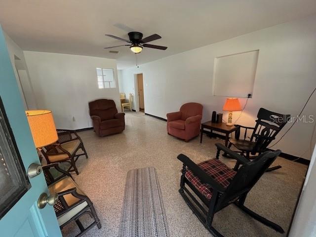 Image 4 of 30 For 408 Oak Street