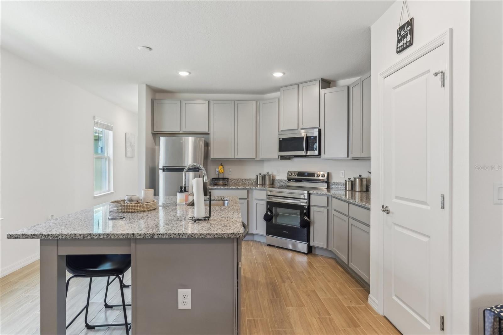 Image 12 of 40 For 4122 Sagefield Drive