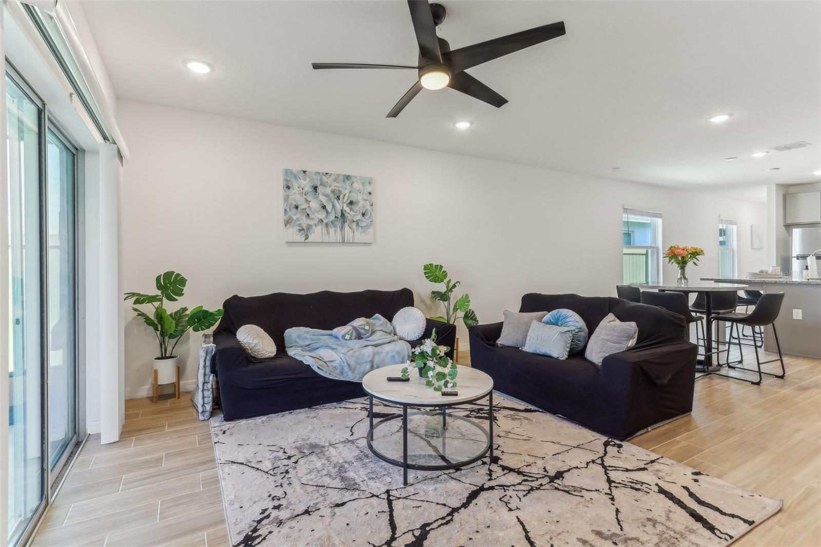 Image 6 of 40 For 4122 Sagefield Drive