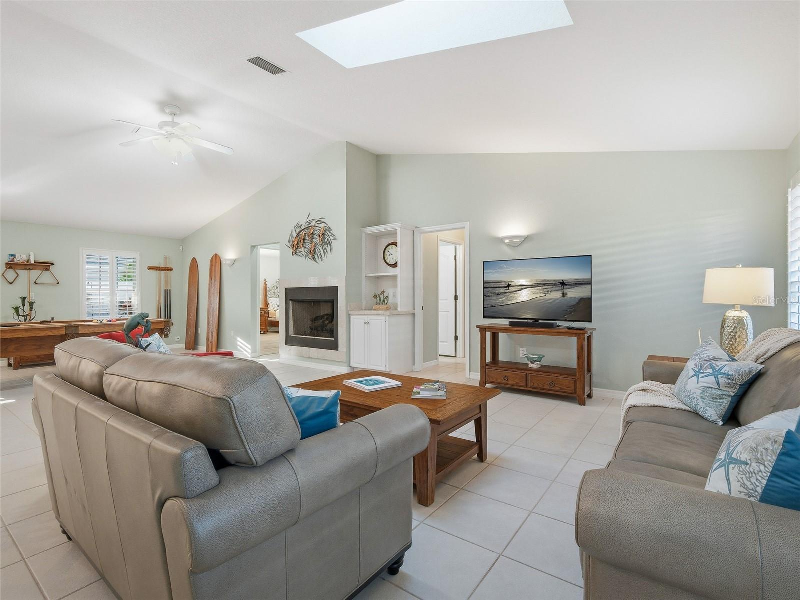 Image 11 of 62 For 2014 Peninsula Avenue