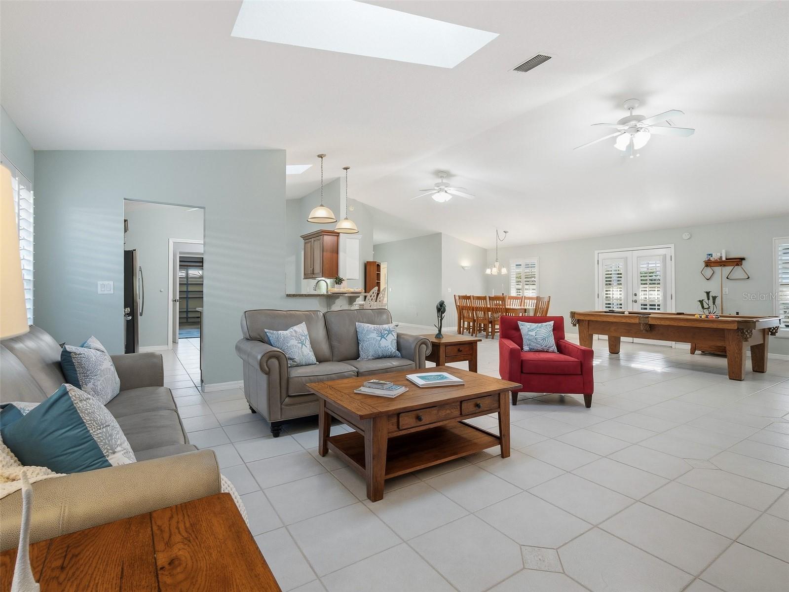 Image 14 of 62 For 2014 Peninsula Avenue