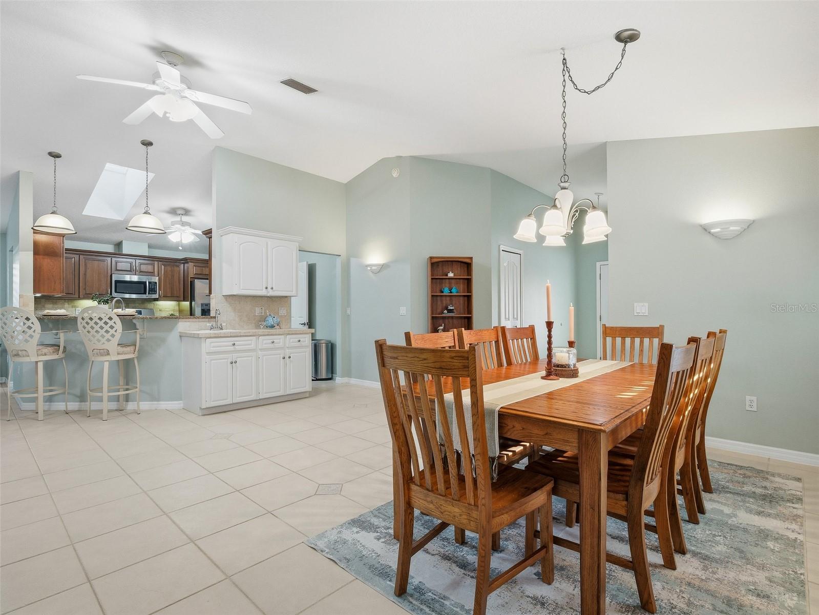 Image 21 of 62 For 2014 Peninsula Avenue