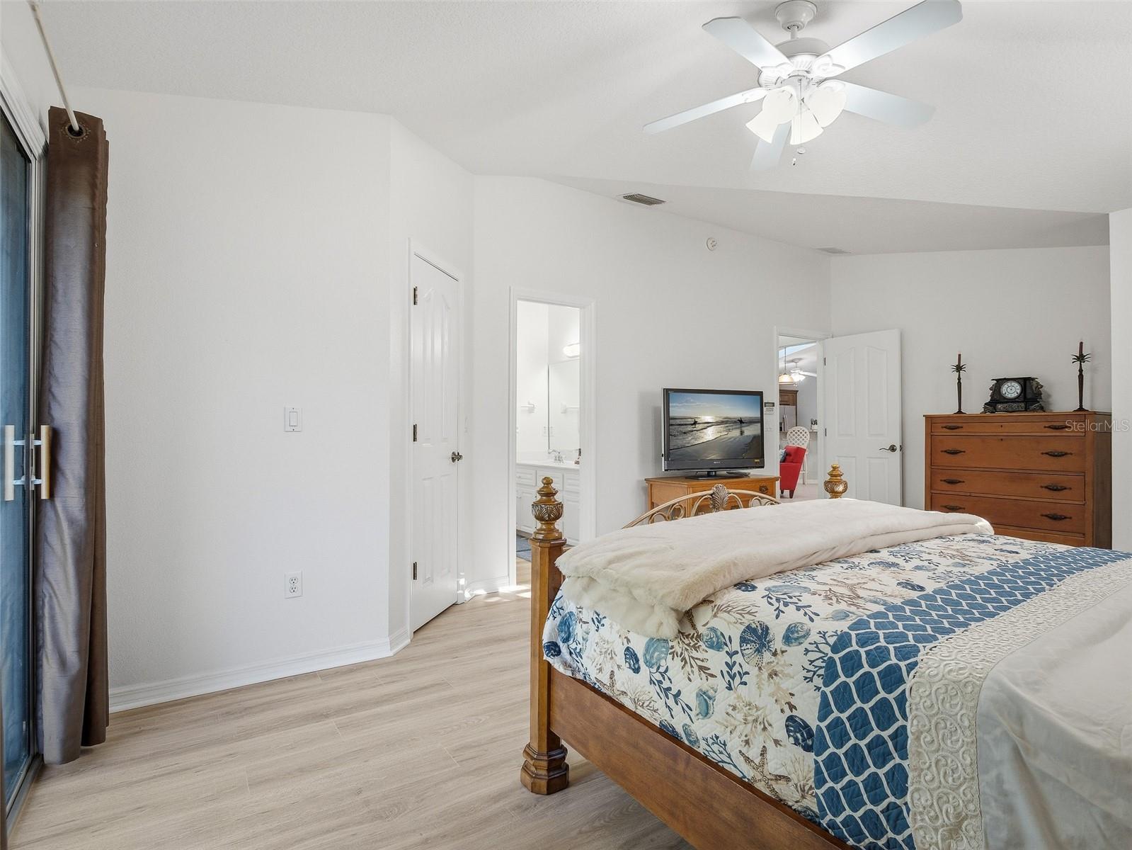 Image 32 of 62 For 2014 Peninsula Avenue