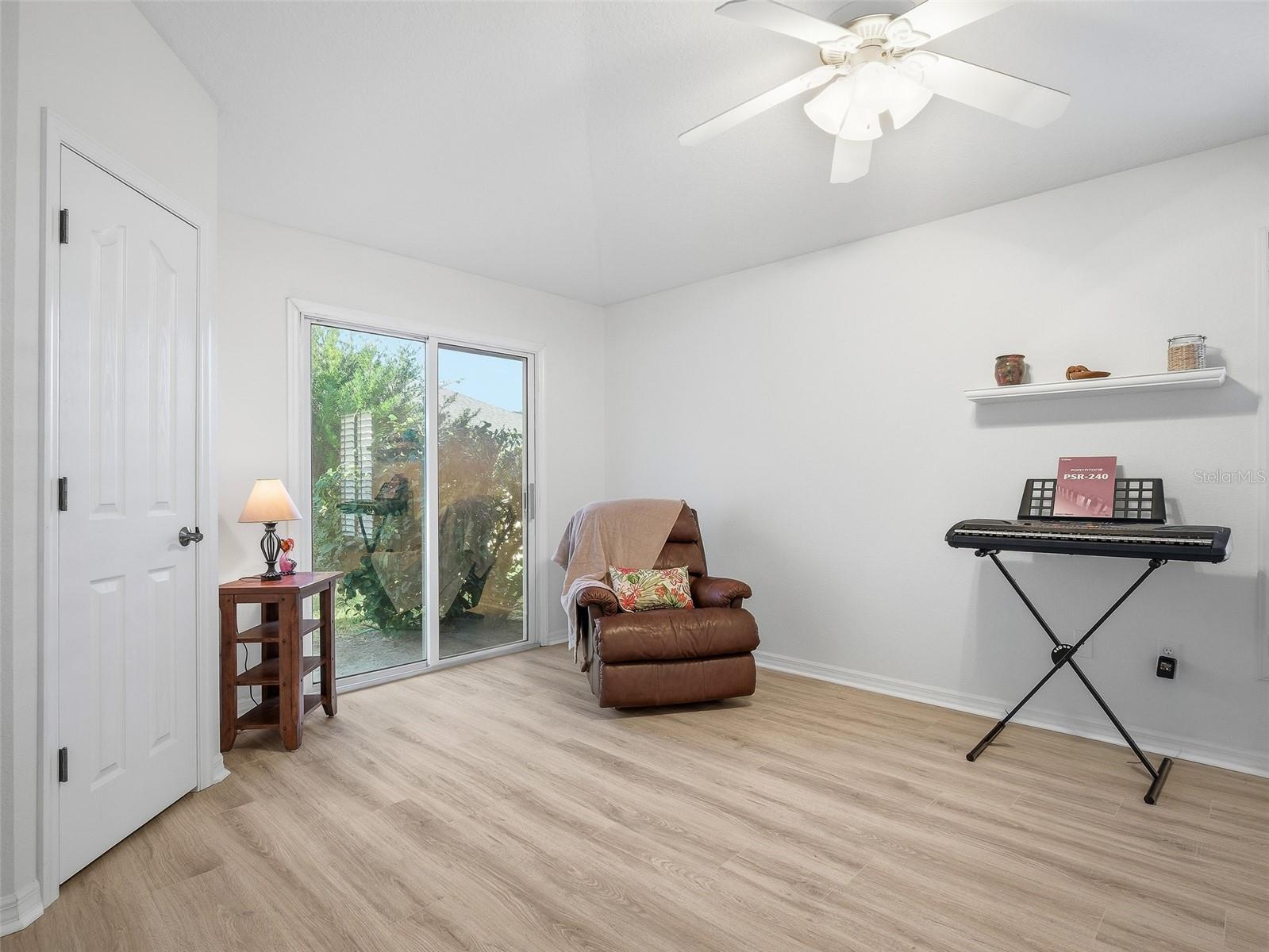 Image 38 of 62 For 2014 Peninsula Avenue