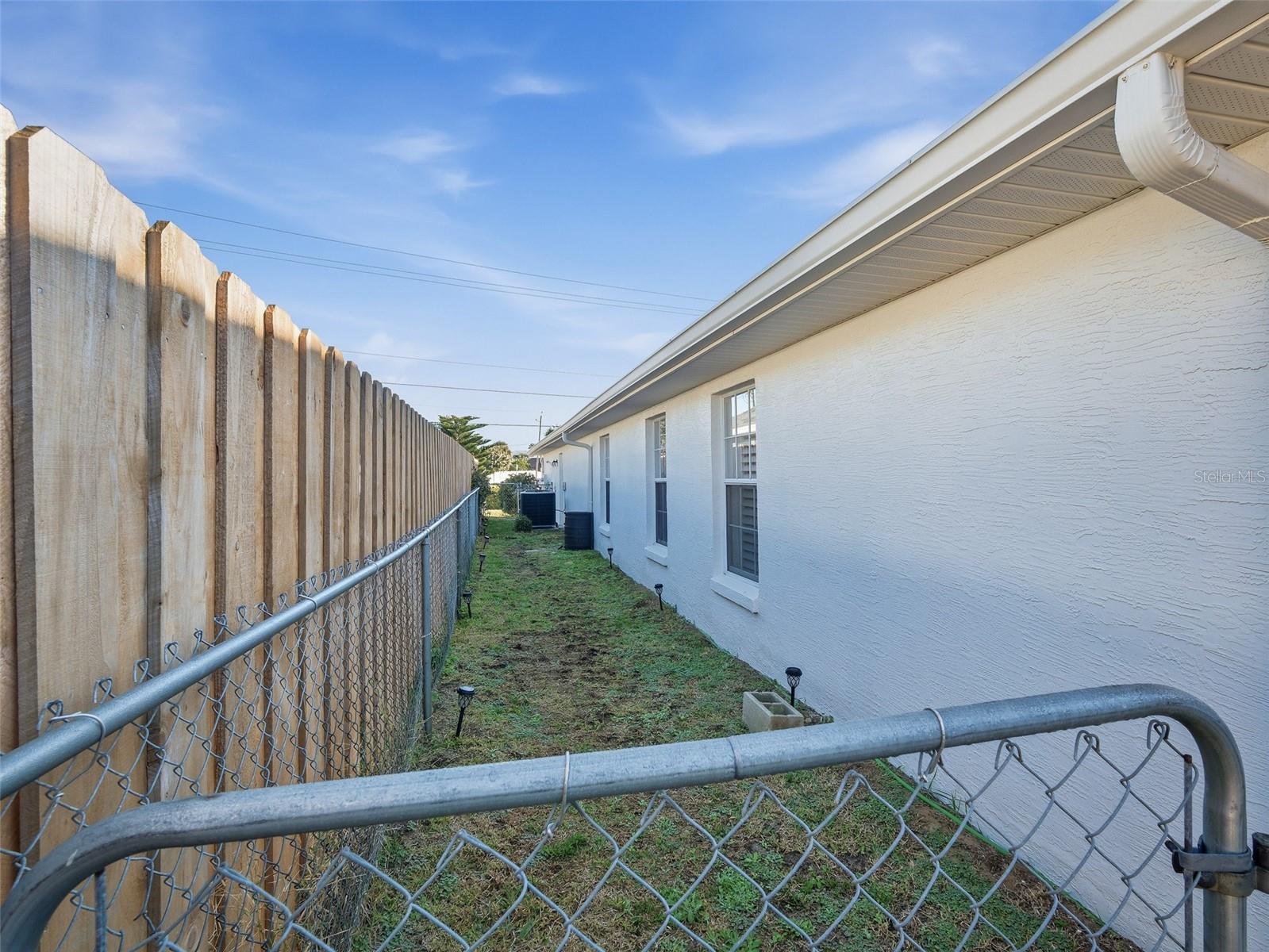 Image 51 of 62 For 2014 Peninsula Avenue