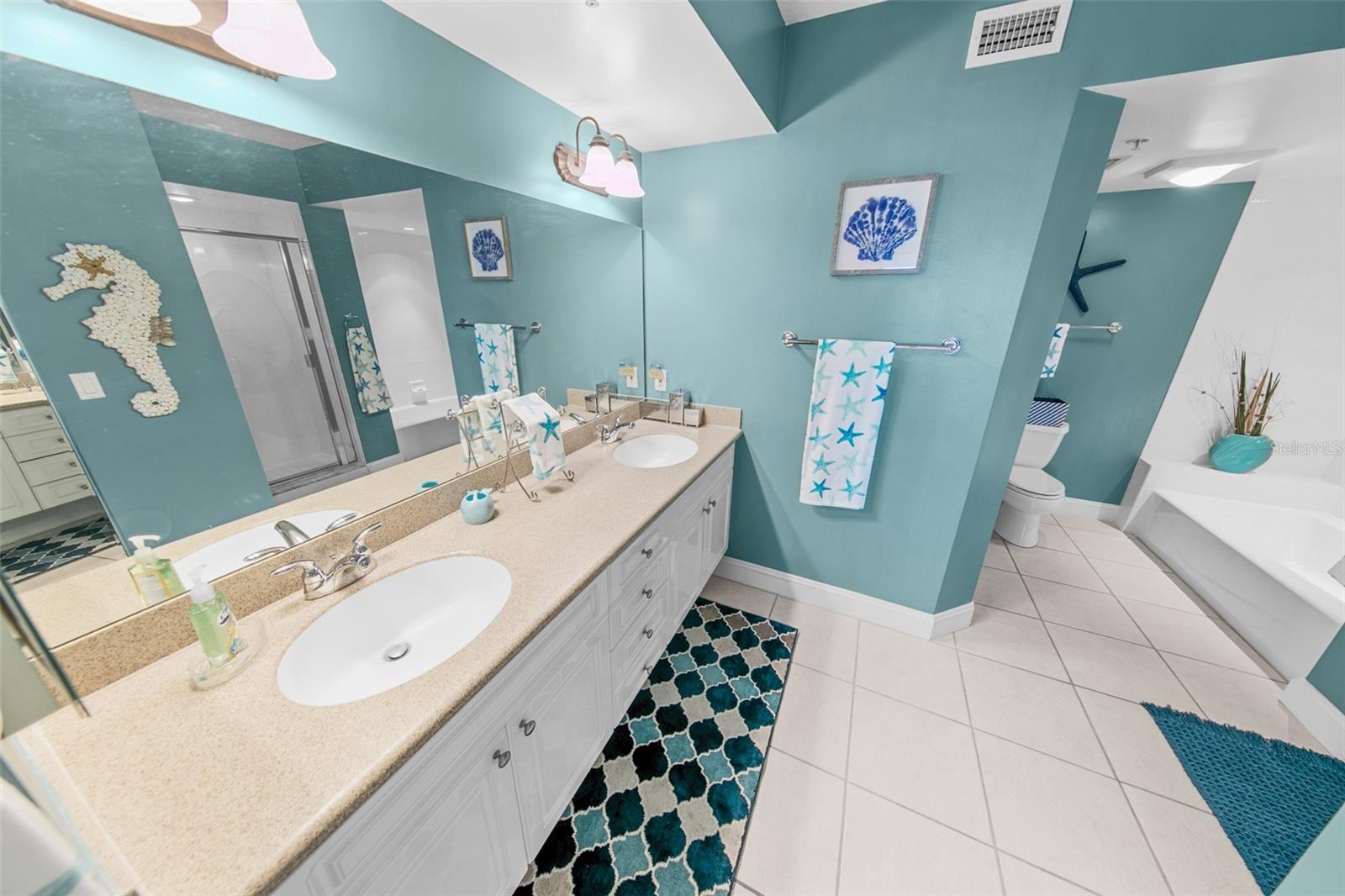 Image 20 of 43 For 4650 Links Village Drive C705