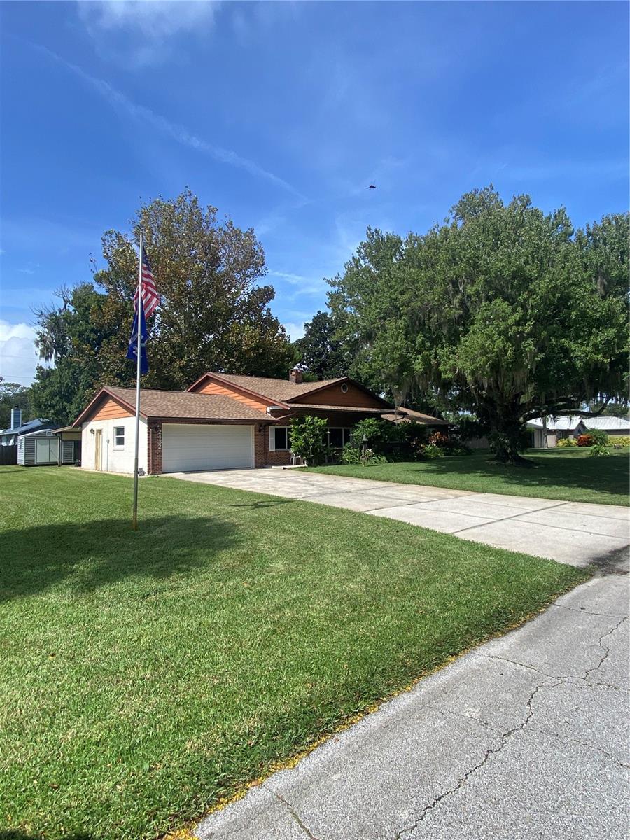 Image 3 of 39 For 2432 Woodland Drive