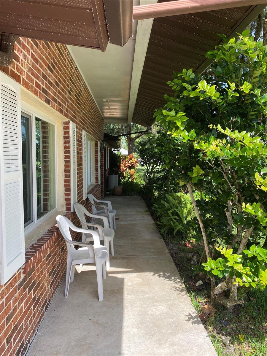 Image 4 of 39 For 2432 Woodland Drive