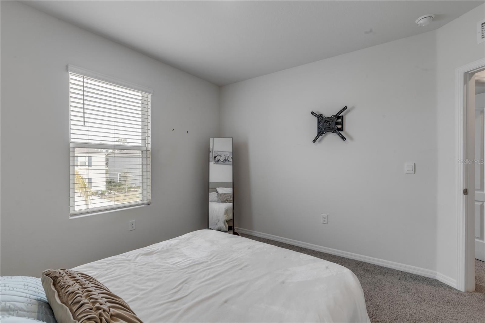 Image 30 of 65 For 2724 Silver Canoe Drive