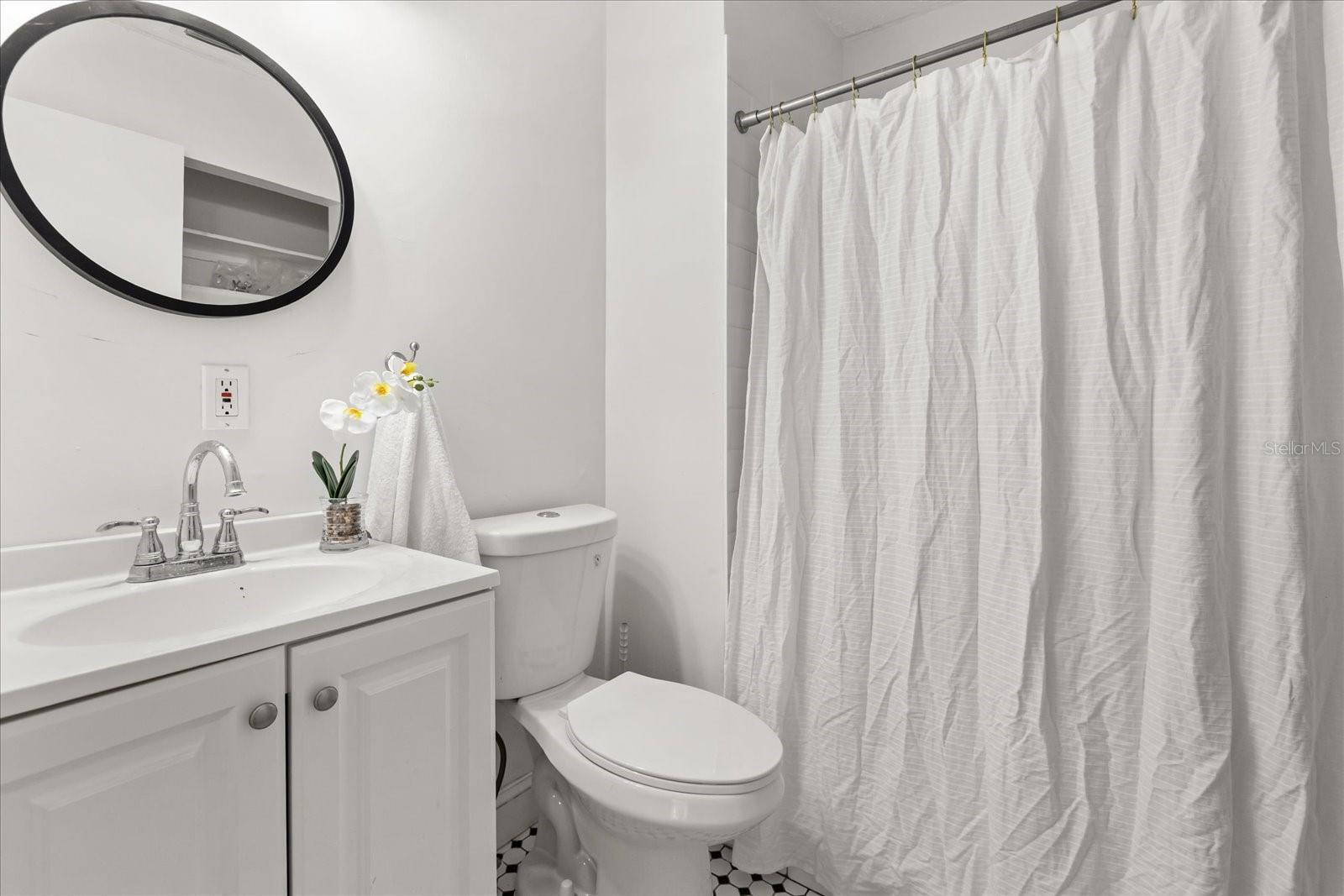 Image 15 of 28 For 494 Par Street