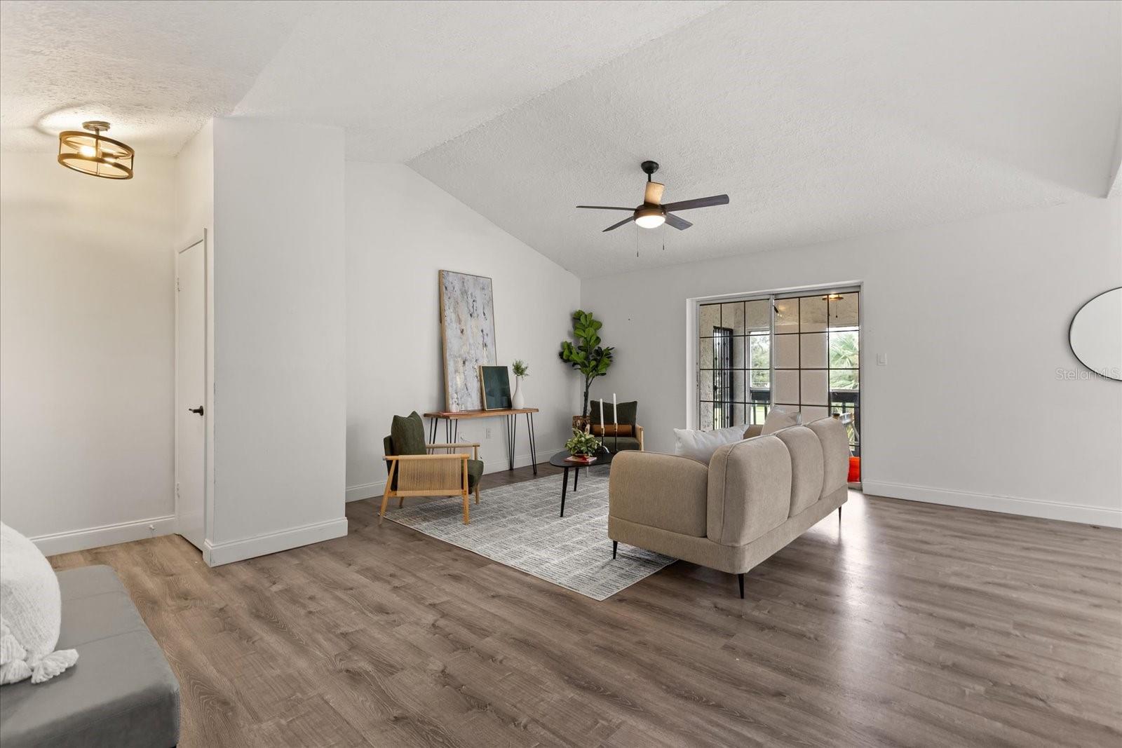 Image 18 of 28 For 494 Par Street