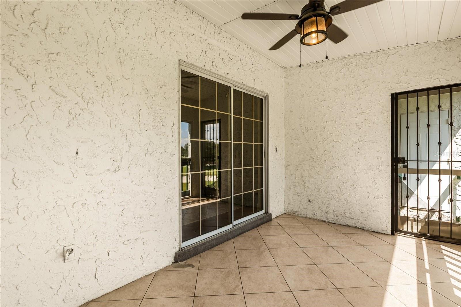 Image 21 of 28 For 494 Par Street