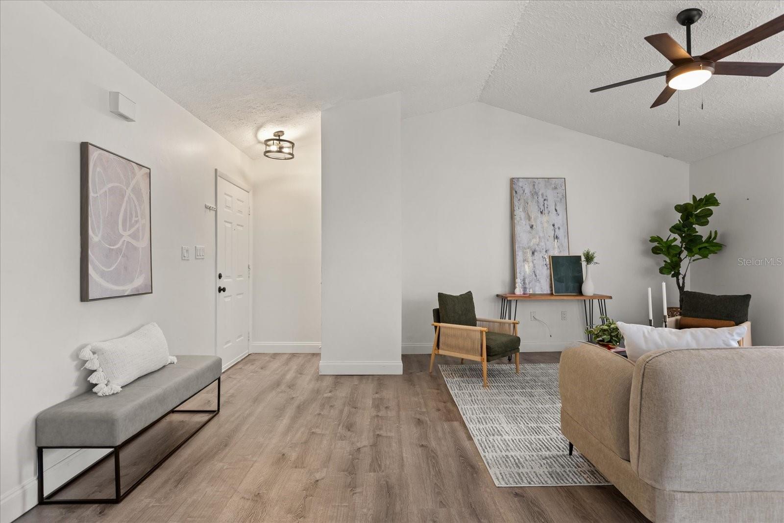 Image 6 of 28 For 494 Par Street