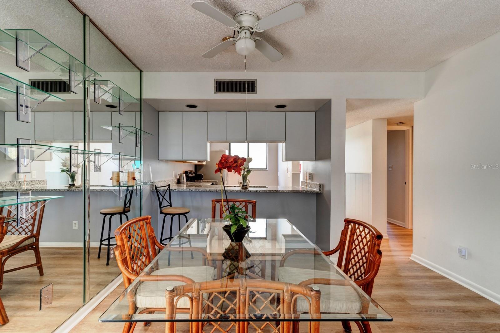 Image 10 of 50 For 300 Columbia Drive 208-1