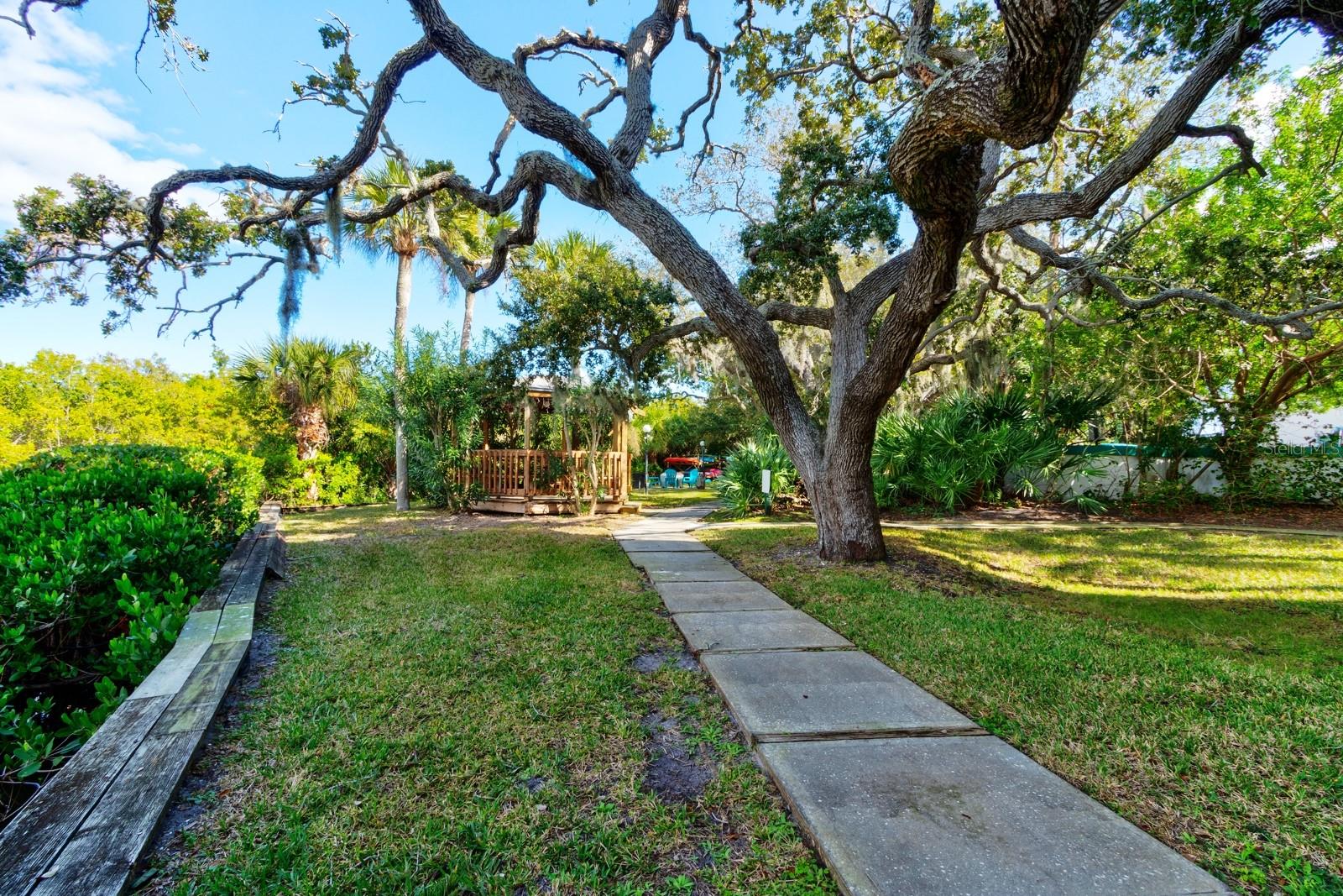 Image 30 of 50 For 300 Columbia Drive 208-1