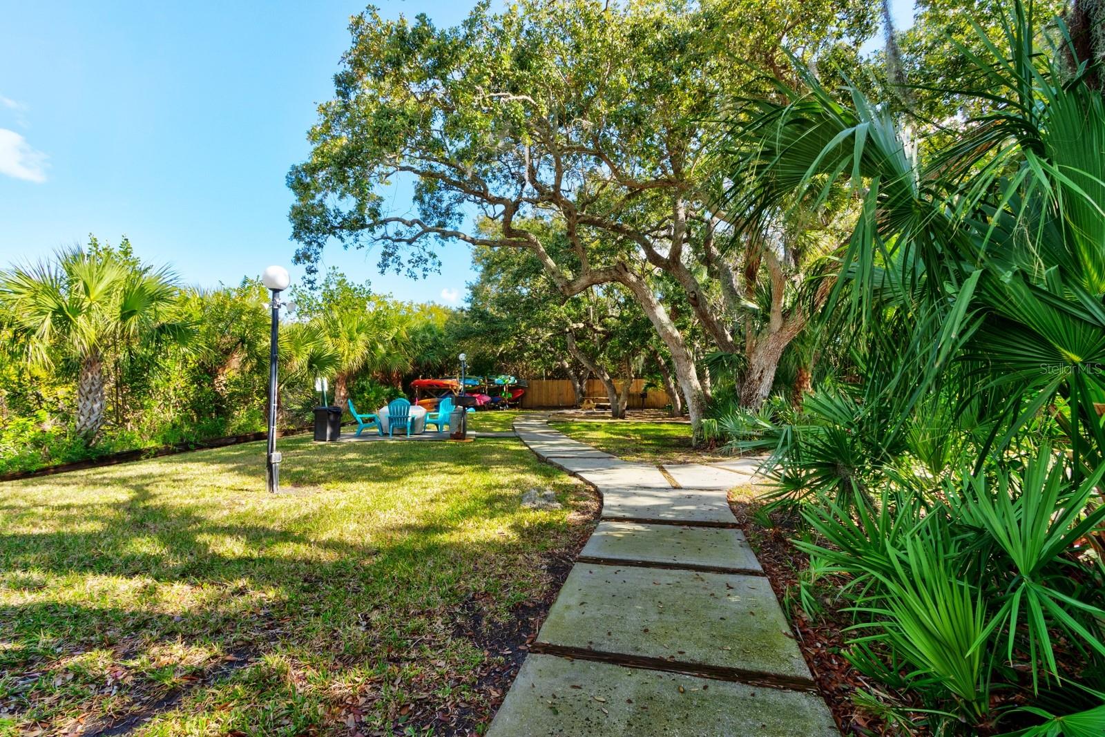 Image 37 of 50 For 300 Columbia Drive 208-1