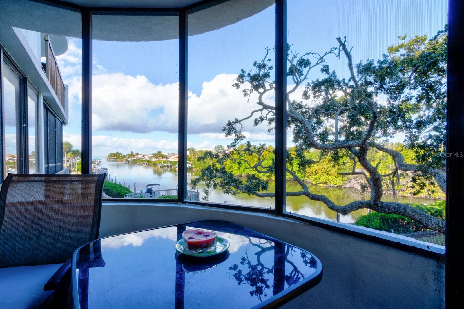 Image 8 of 50 For 300 Columbia Drive 208-1