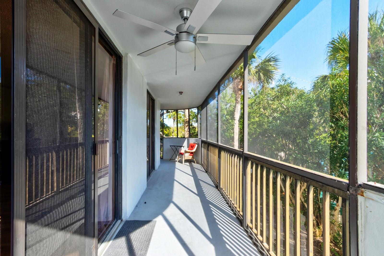 Image 9 of 50 For 300 Columbia Drive 208-1