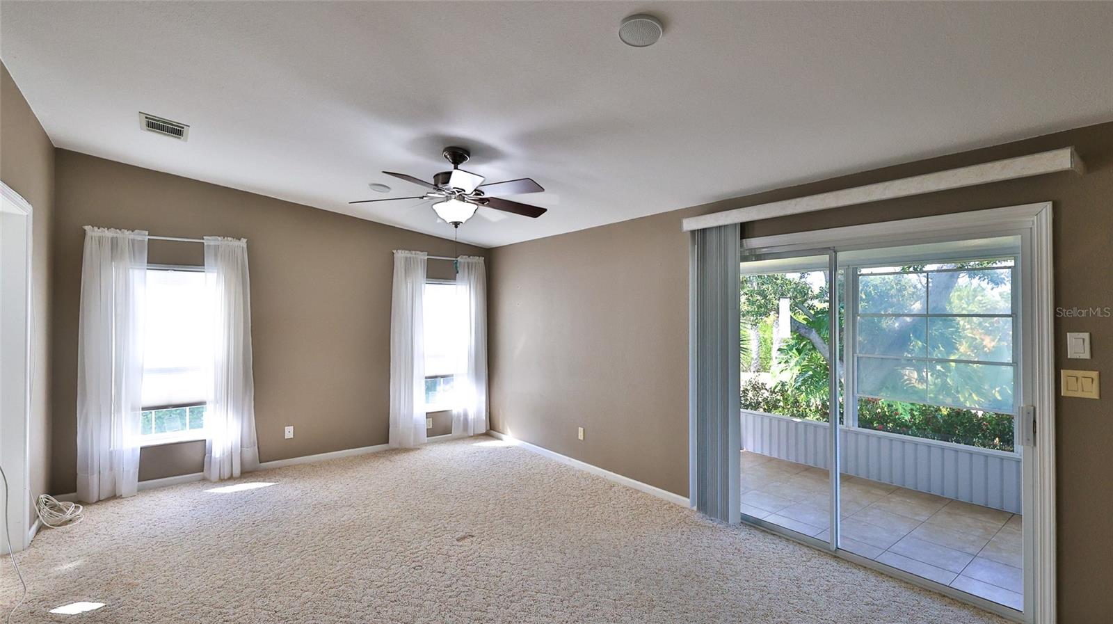 Image 14 of 50 For 361 Marsh Landing Loop