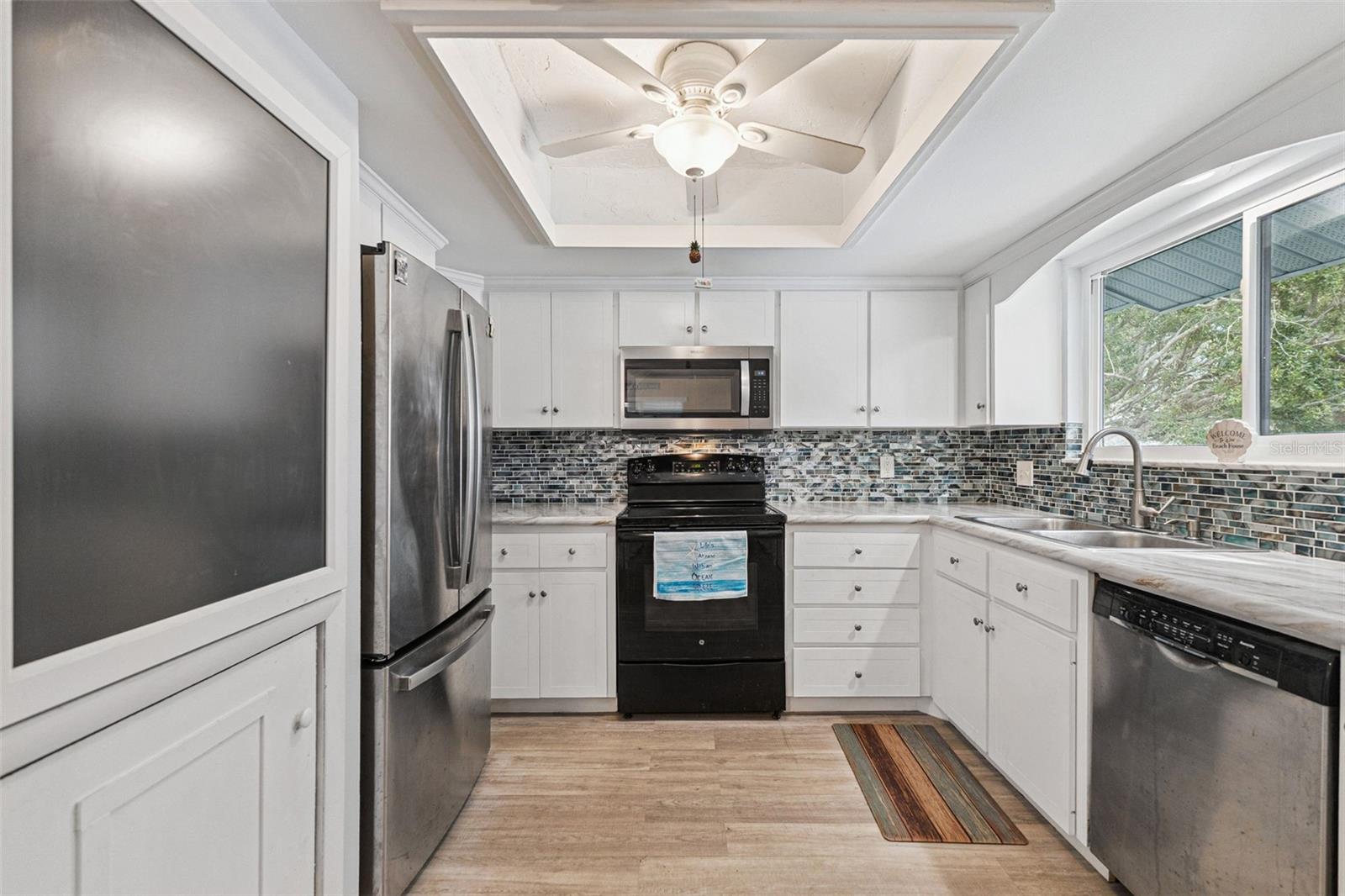 Image 15 of 41 For 4401 Sea Mist Drive 202