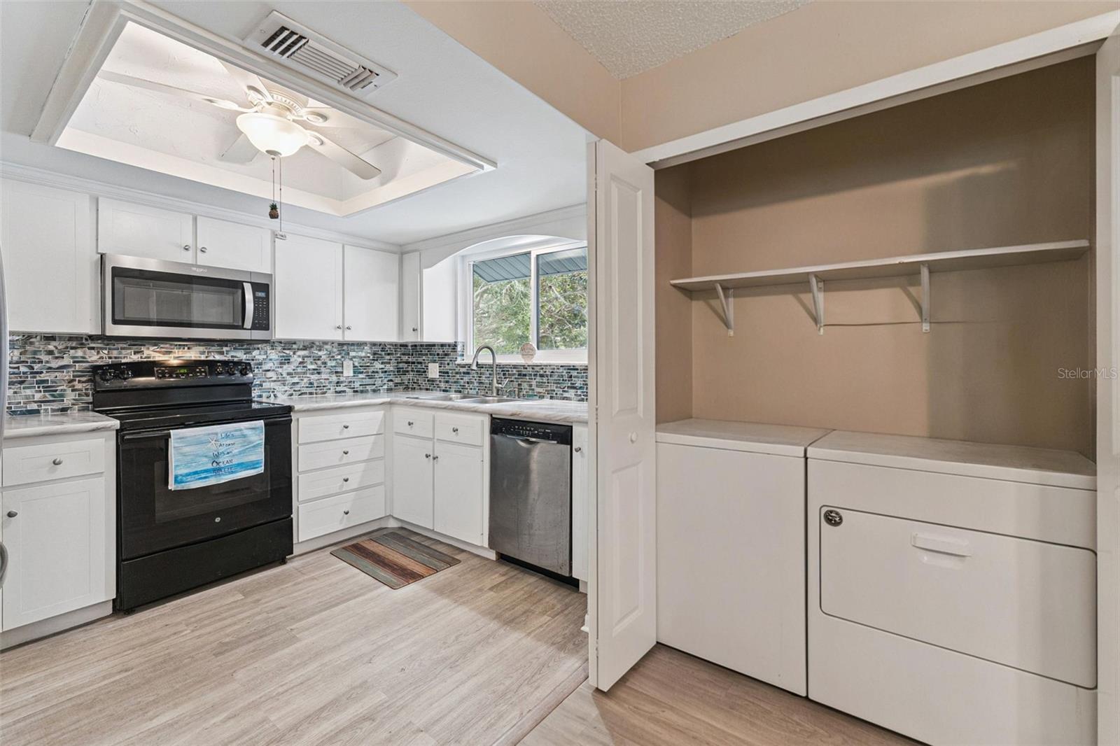 Image 18 of 41 For 4401 Sea Mist Drive 202