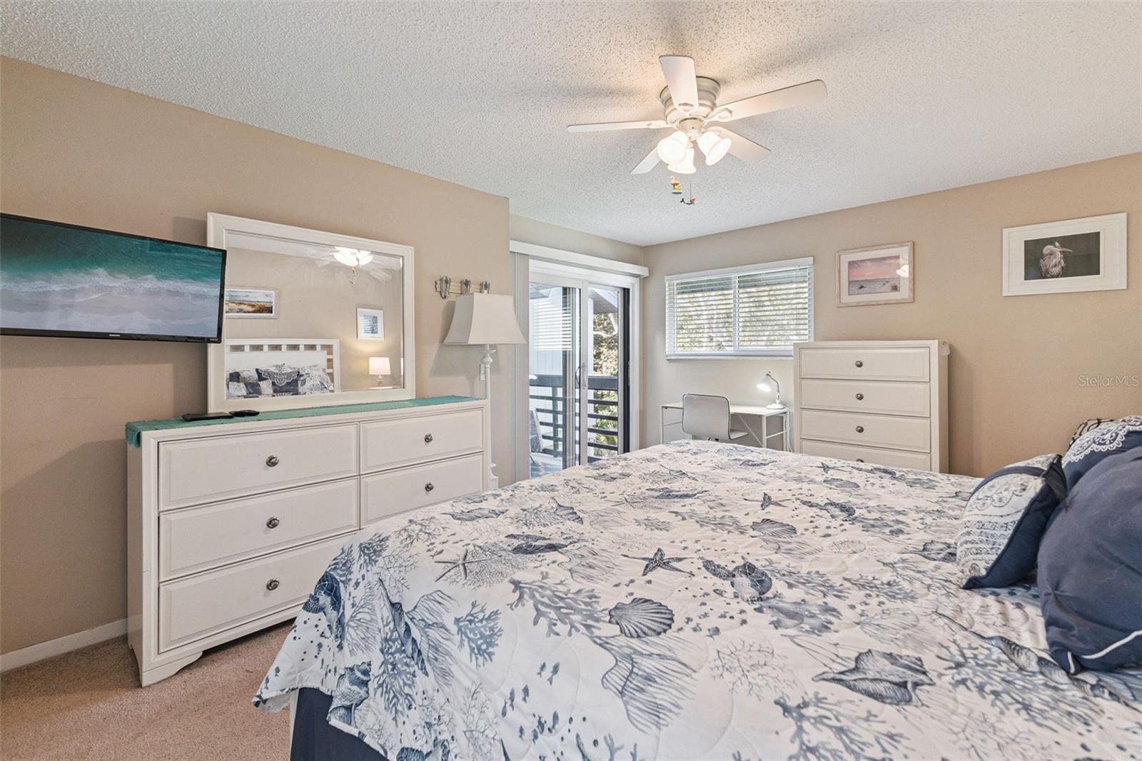 Image 22 of 41 For 4401 Sea Mist Drive 202