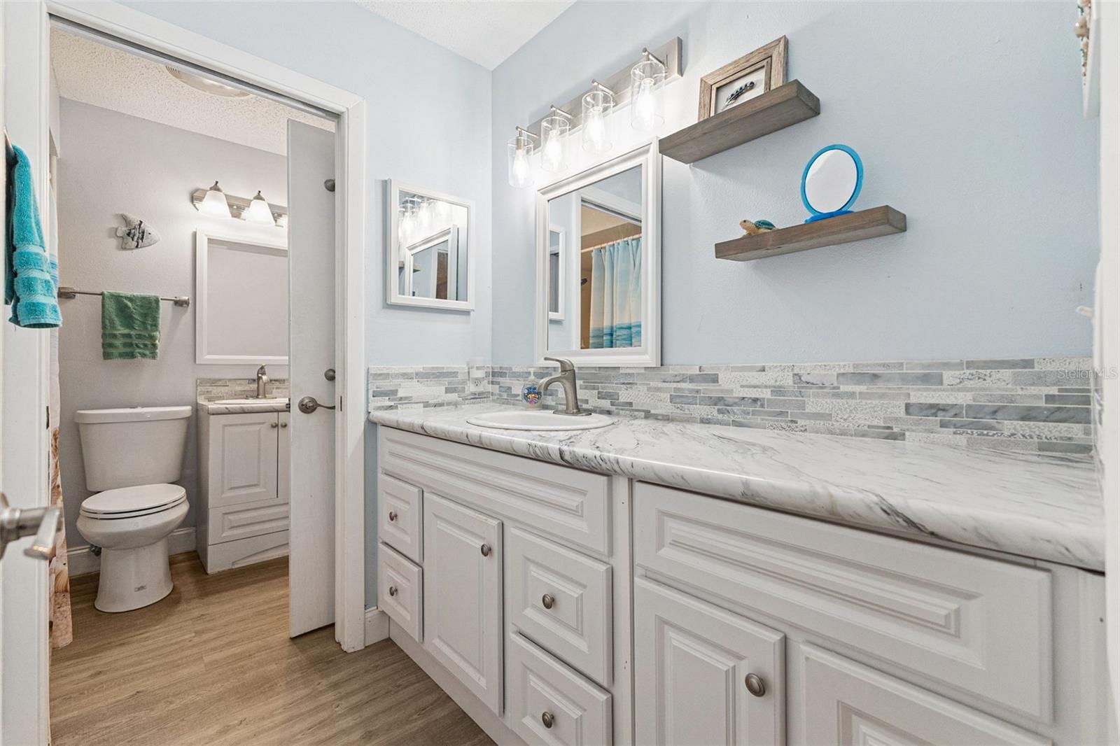 Image 24 of 41 For 4401 Sea Mist Drive 202