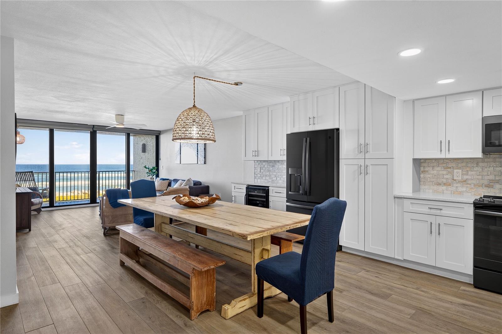 Image 17 of 51 For 6727 Turtlemound Road 218