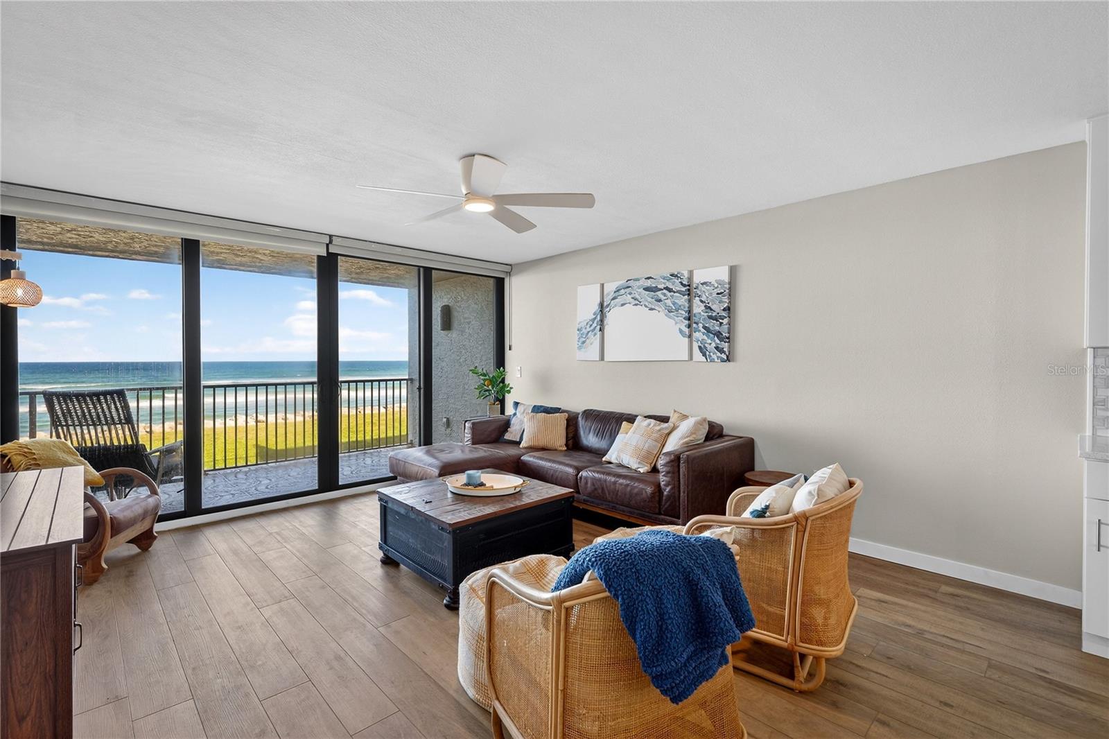 Image 18 of 51 For 6727 Turtlemound Road 218