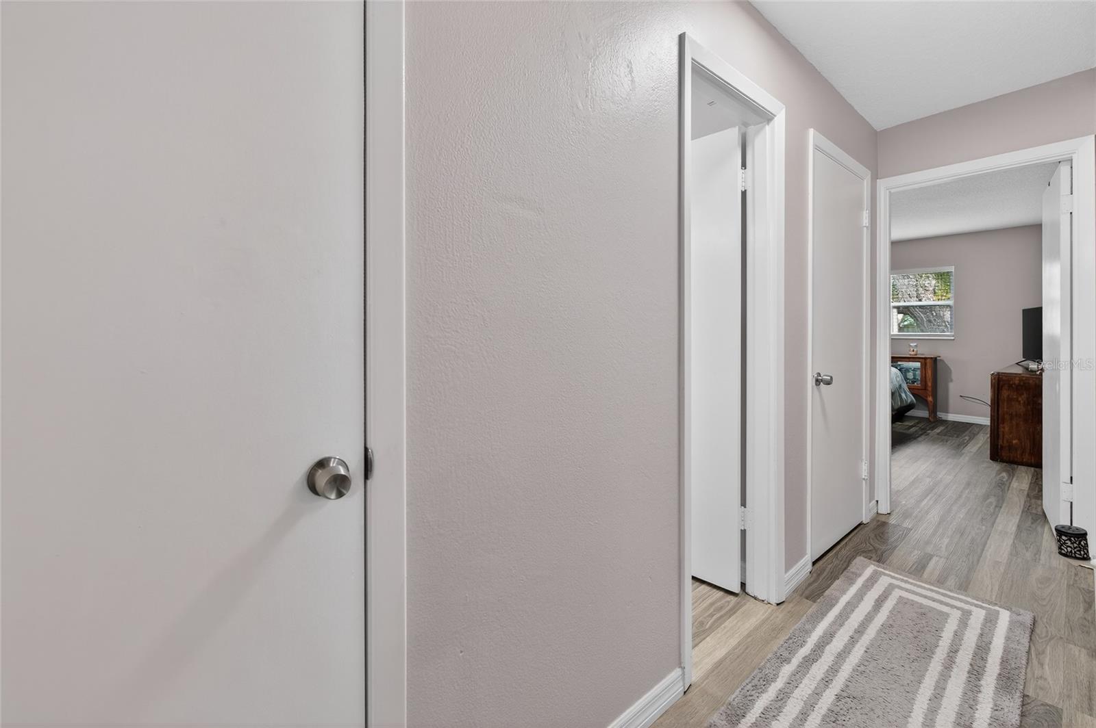 Image 13 of 38 For 805 14th Avenue