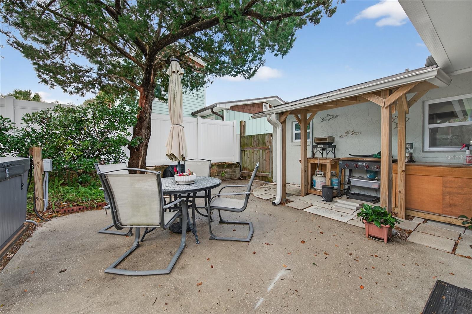 Image 21 of 38 For 805 14th Avenue