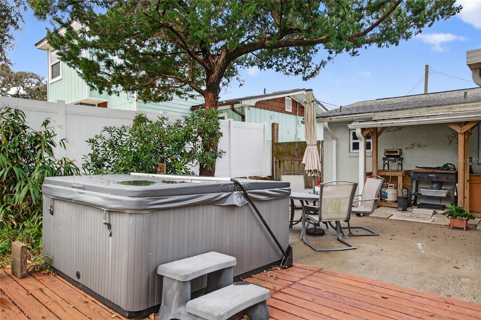 Image 22 of 38 For 805 14th Avenue