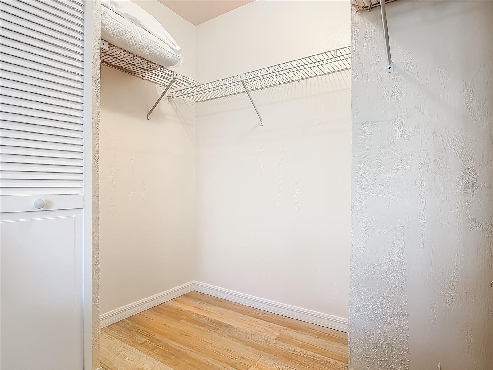 Image 24 of 50 For 4761 Riverglen Boulevard