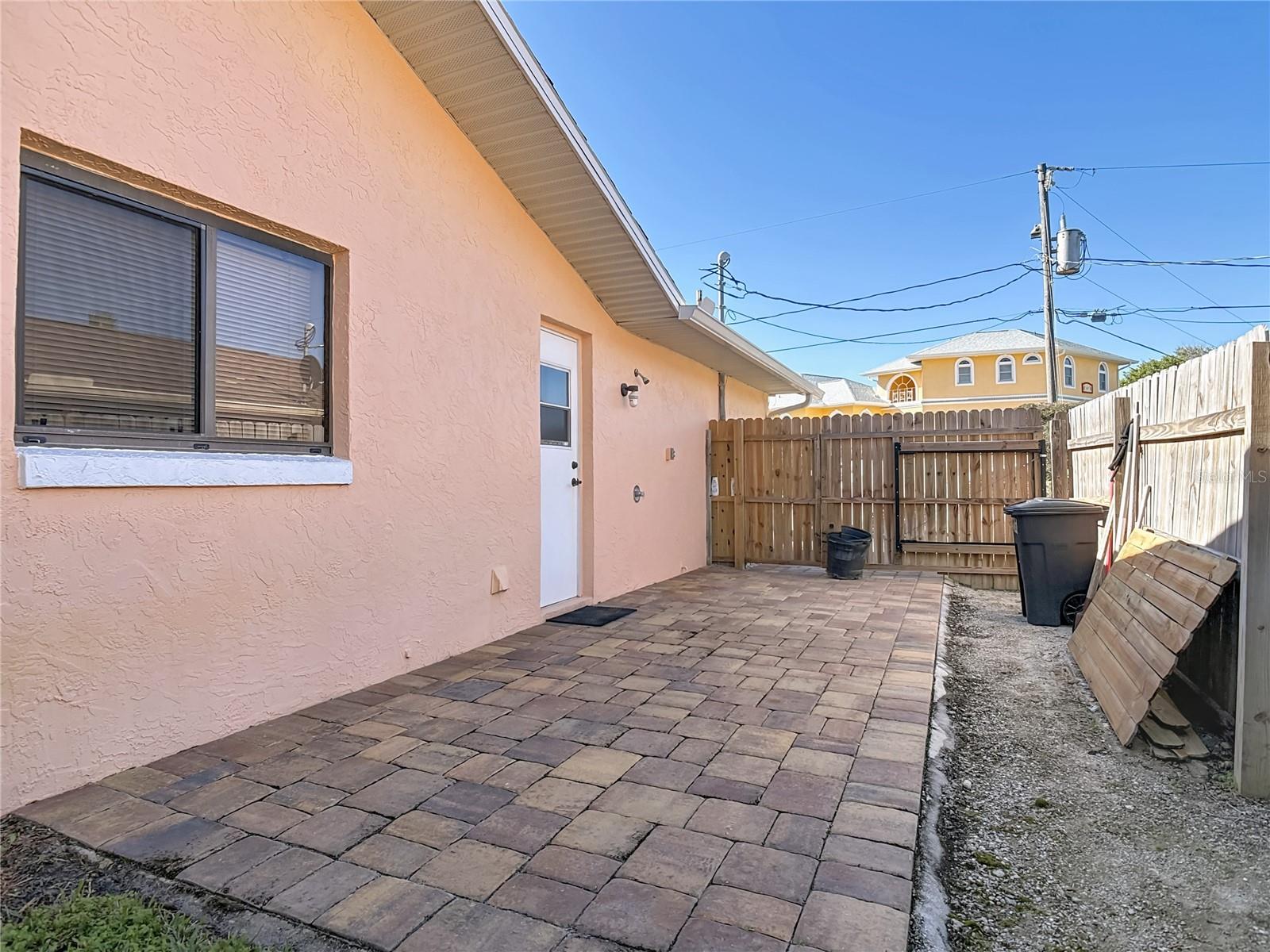 Image 36 of 50 For 4761 Riverglen Boulevard