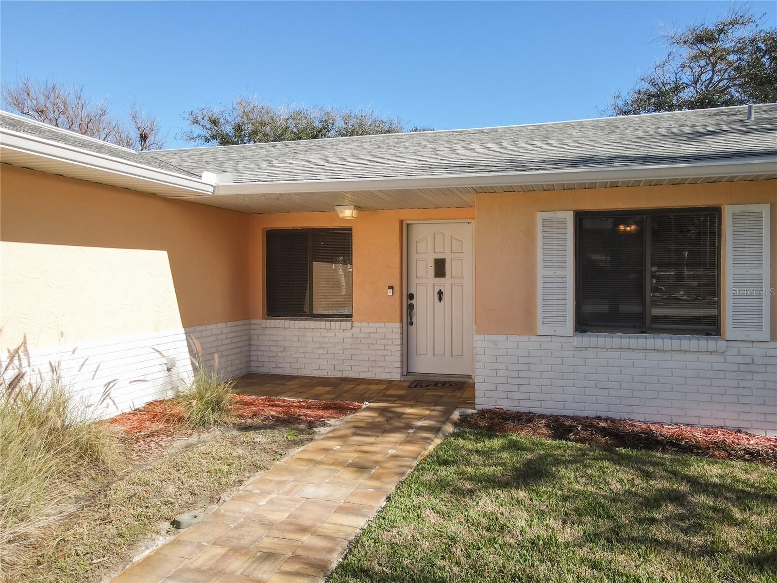 Image 4 of 50 For 4761 Riverglen Boulevard