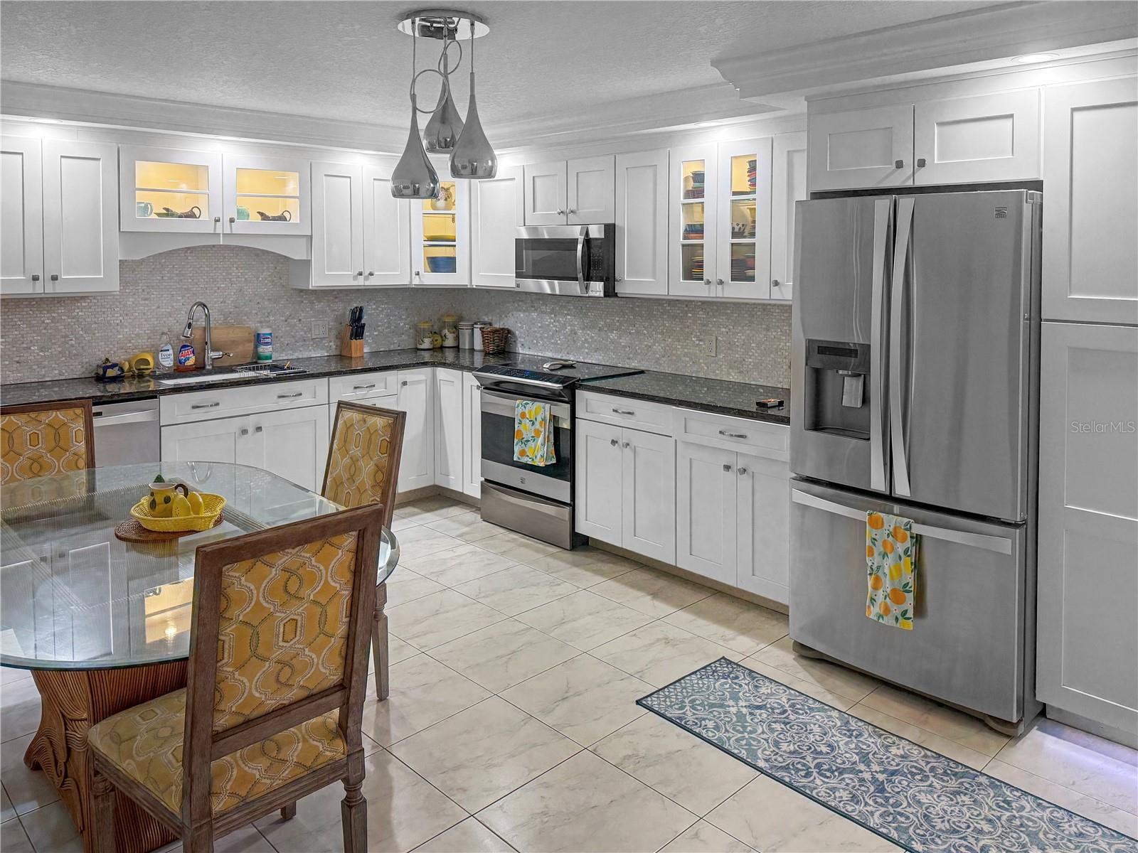 Image 5 of 22 For 4150 Atlantic Avenue 124c