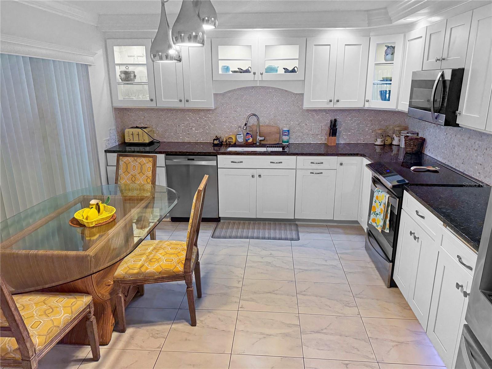 Image 6 of 22 For 4150 Atlantic Avenue 124c