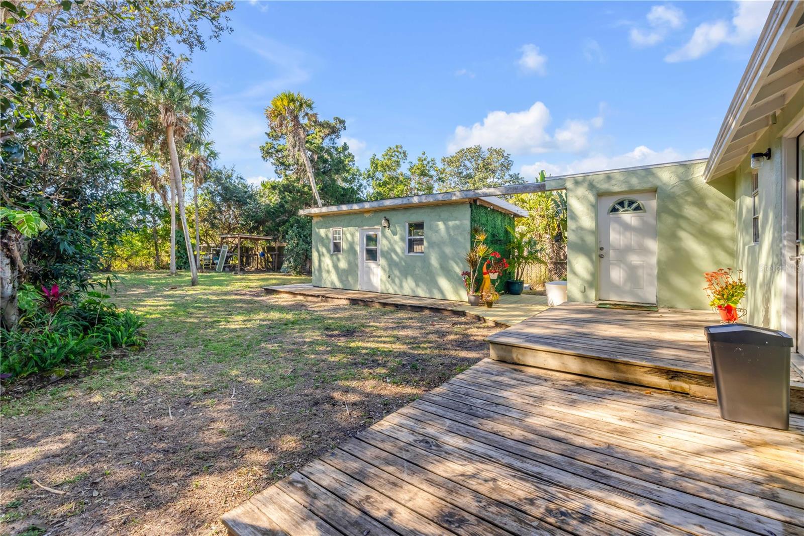 Image 20 of 38 For 2520 Belmont Avenue