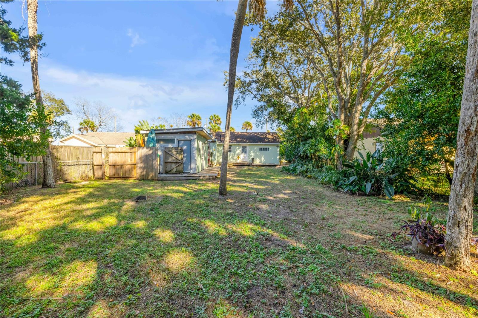 Image 31 of 38 For 2520 Belmont Avenue