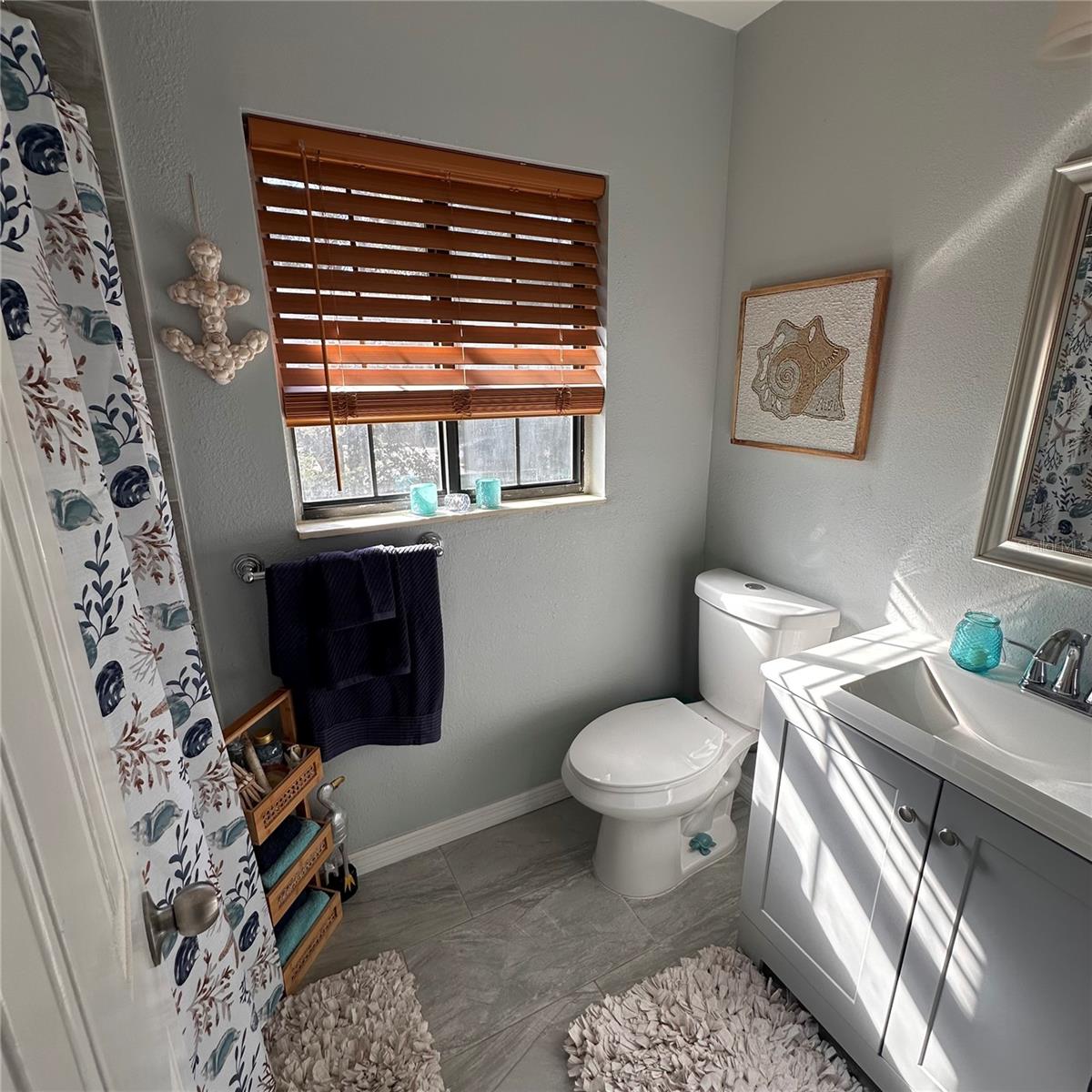 Image 11 of 14 For 651 Angela Lane