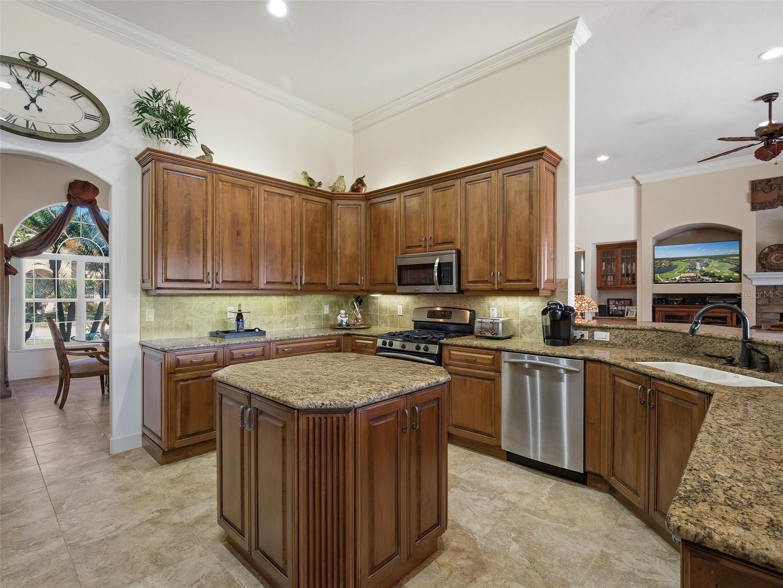 Image 4 of 97 For 3530 Tuscany Reserve Boulevard