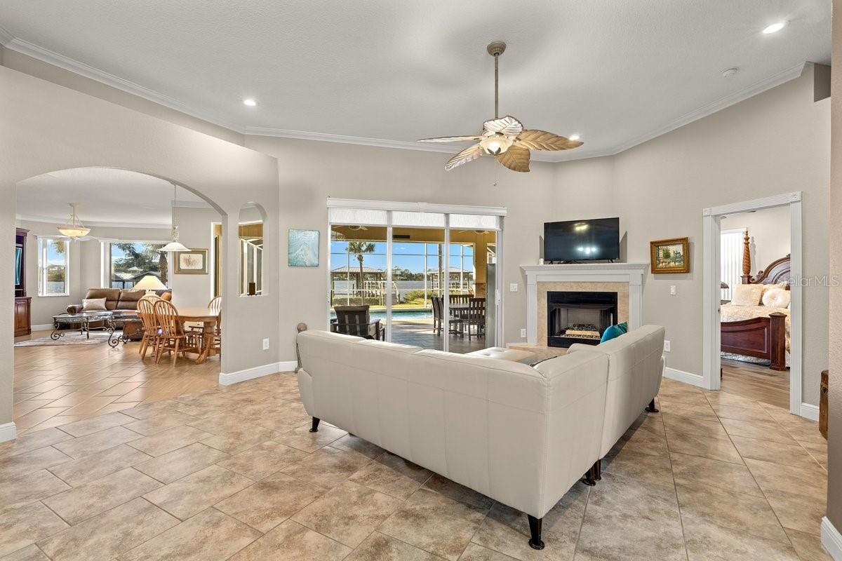 Image 39 of 100 For 2660 Sunset Drive