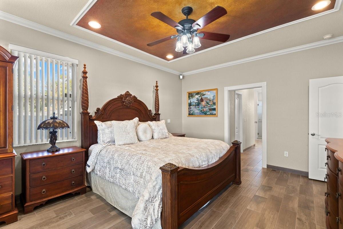 Image 70 of 100 For 2660 Sunset Drive