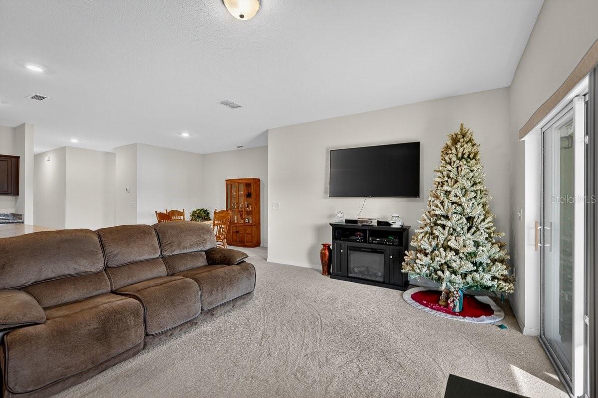 Image 21 of 39 For 3057 Neverland Drive