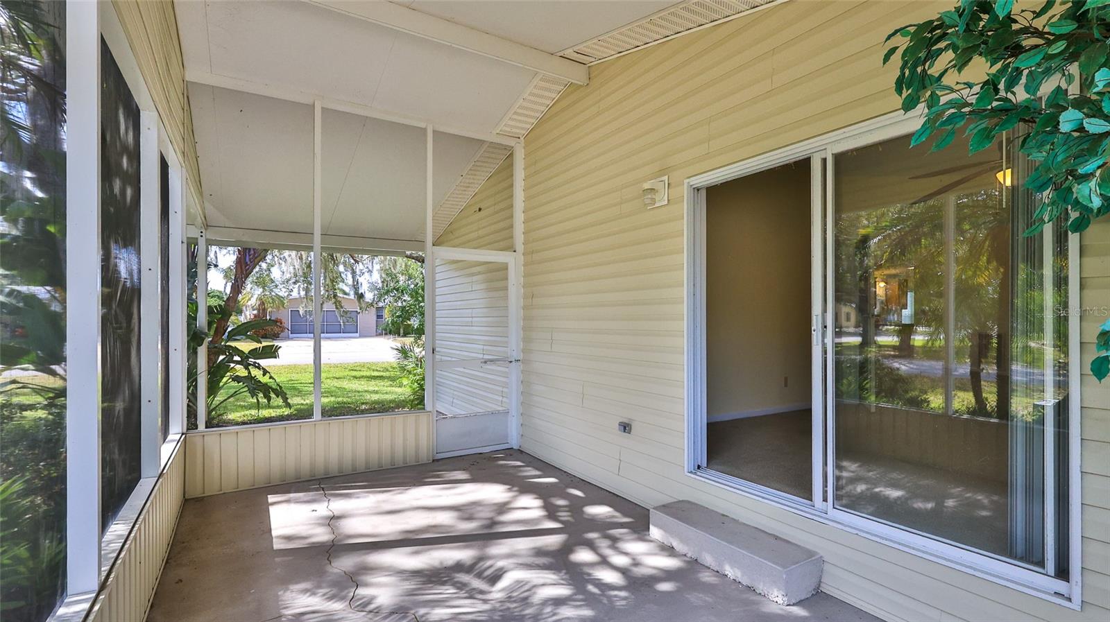 Image 24 of 53 For 415 Sioux Boulevard