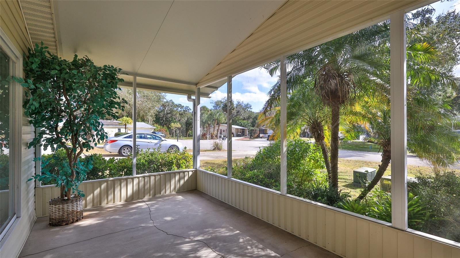 Image 25 of 53 For 415 Sioux Boulevard